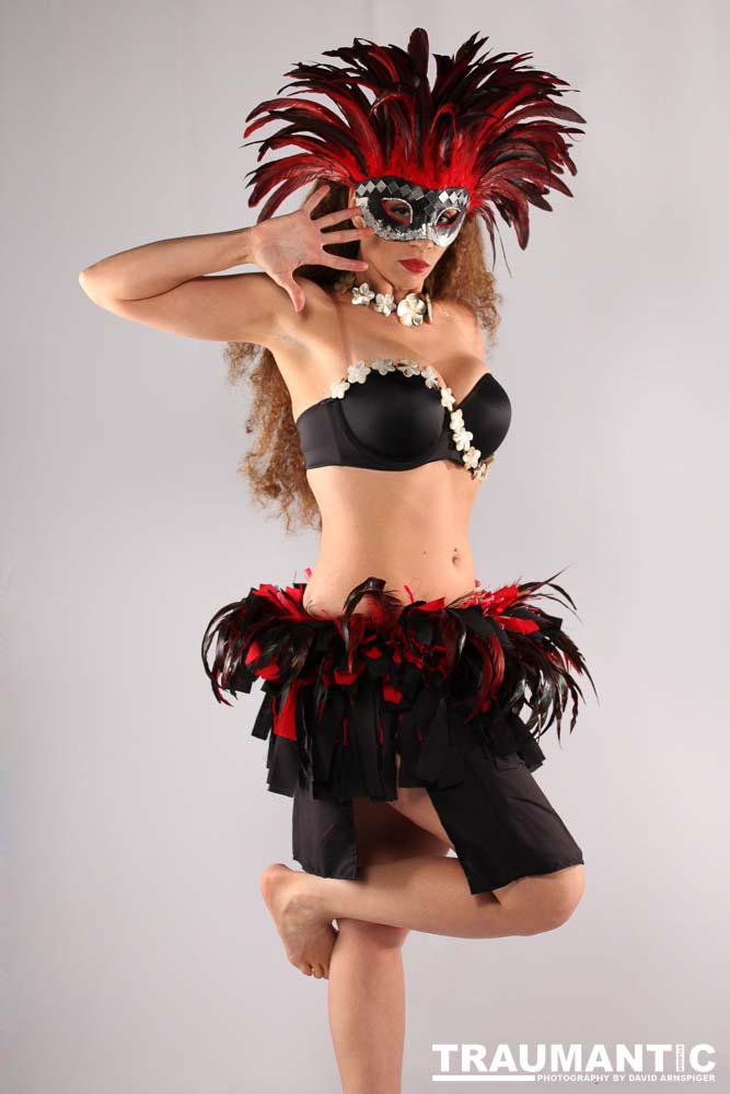 What a blast to get to shoot with a gorgeous Tahitian Dancer.  Ne-Ne was looking for shots to use to promote herself, and I got an opportunity to shoot something truly beautiful and interesting.